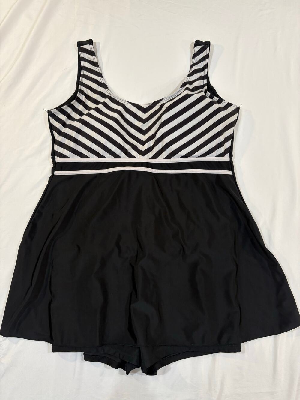Danify One Piece Modest Black and White Striped Swimsuit Size 52 XL